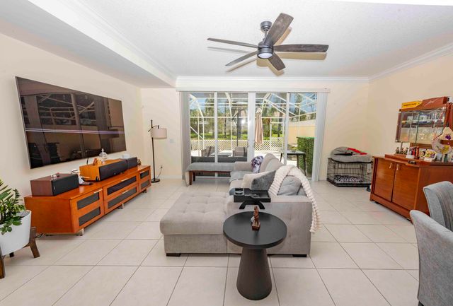 154 Santa Barbara Way, Palm Beach Gardens, FL 33410