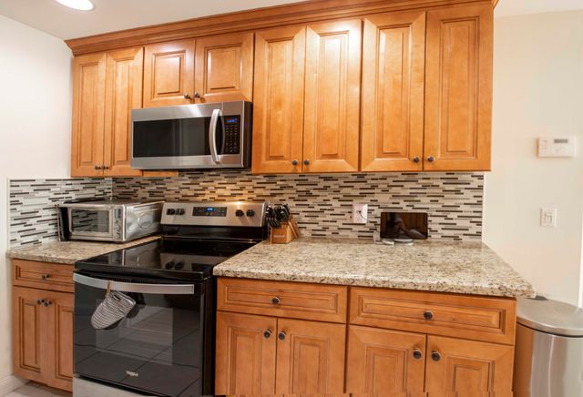 154 Santa Barbara Way, Palm Beach Gardens, FL 33410