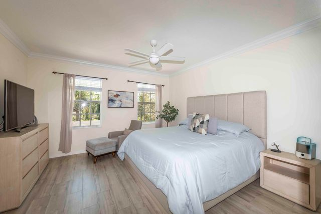 154 Santa Barbara Way, Palm Beach Gardens, FL 33410