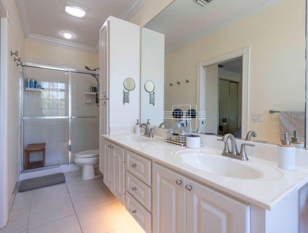 154 Santa Barbara Way, Palm Beach Gardens, FL 33410