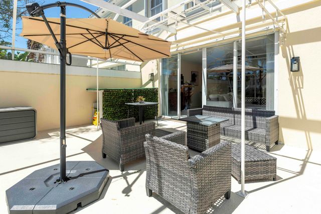 154 Santa Barbara Way, Palm Beach Gardens, FL 33410