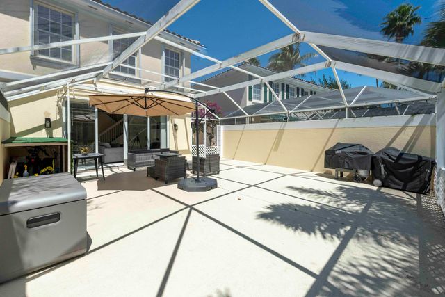 154 Santa Barbara Way, Palm Beach Gardens, FL 33410