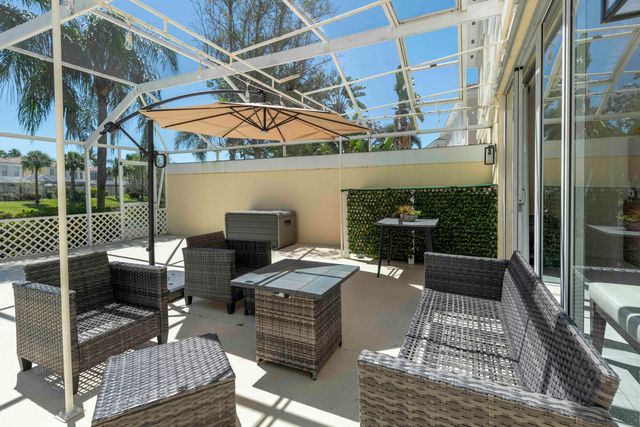 154 Santa Barbara Way, Palm Beach Gardens, FL 33410