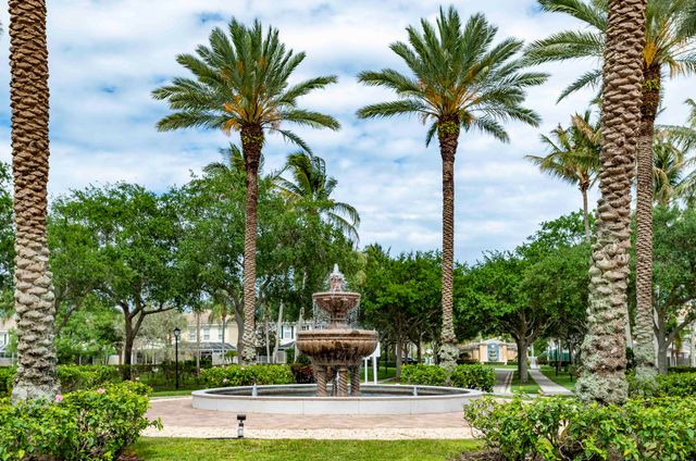 154 Santa Barbara Way, Palm Beach Gardens, FL 33410