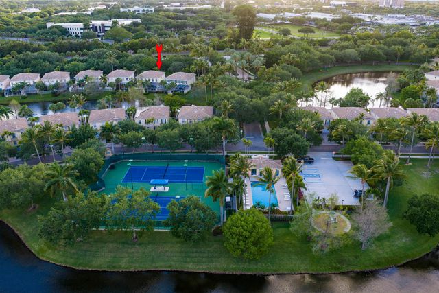 154 Santa Barbara Way, Palm Beach Gardens, FL 33410