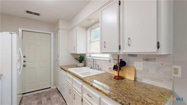 1708 Kangaroo Avenue, Killeen, TX 76543