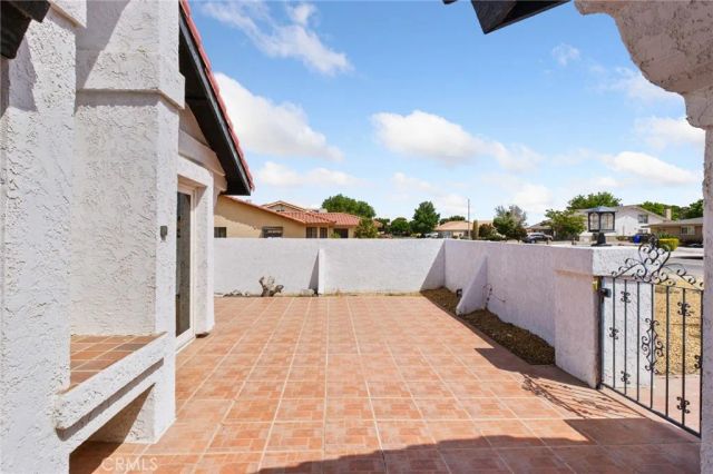 27444 Lakeview, Helendale, CA 92342