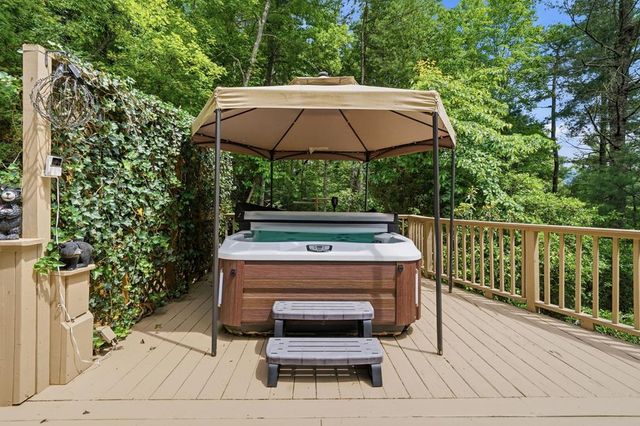 165 Amelia Lane, Blue Ridge, GA 30513