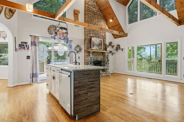 165 Amelia Lane, Blue Ridge, GA 30513