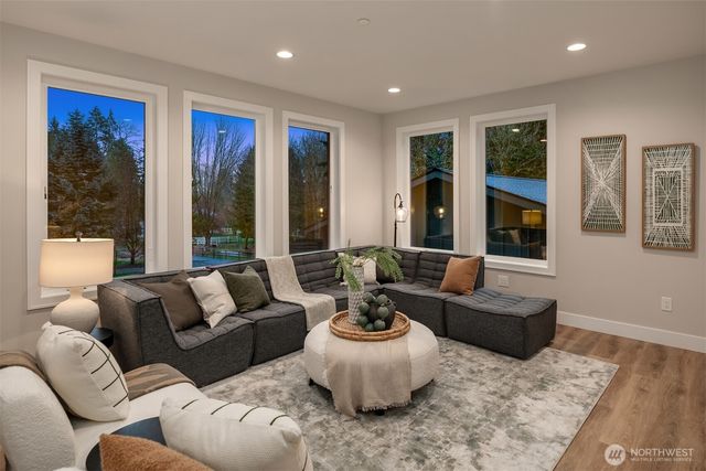 17006 174th Avenue NE, Woodinville, WA 98072