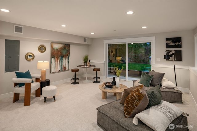 17006 174th Avenue NE, Woodinville, WA 98072