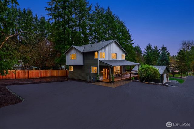 17006 174th Avenue NE, Woodinville, WA 98072