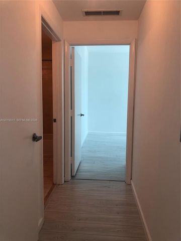 1900 N Bayshore Dr 4403, Miami, FL 33132