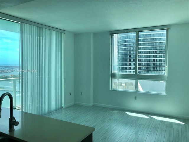 1900 N Bayshore Dr 4403, Miami, FL 33132