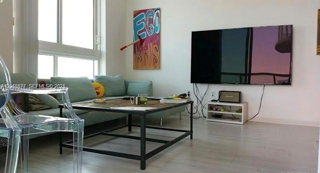 1900 N Bayshore Dr 4403, Miami, FL 33132