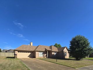 4826 CALLAWAY HILLS DR, Memphis, TN 38125