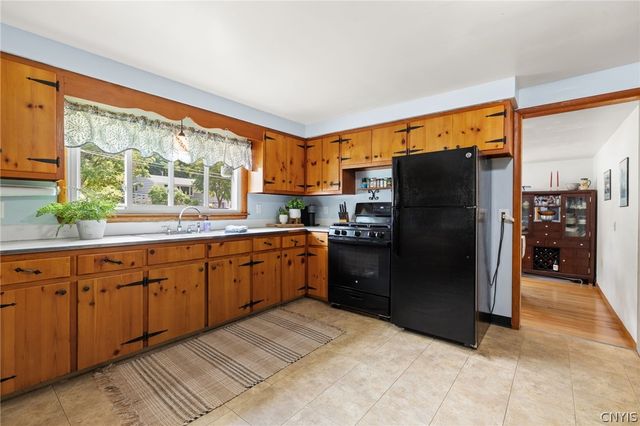 106 Jane Drive, Camillus, NY 13219