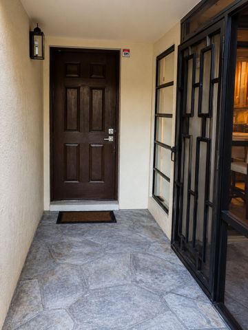 6850 NW 2nd Avenue 18, Boca Raton, FL 33487