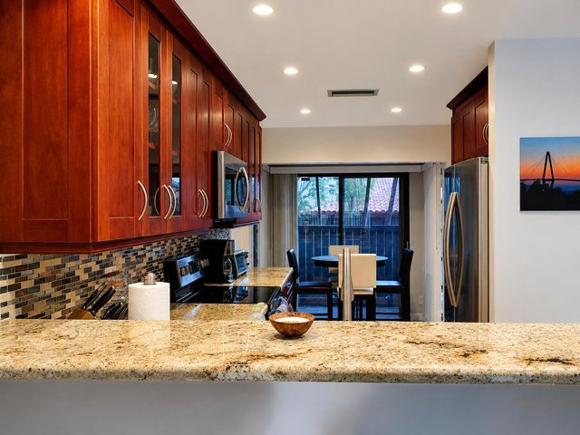 6850 NW 2nd Avenue 18, Boca Raton, FL 33487