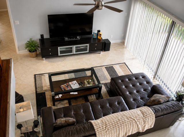 6850 NW 2nd Avenue 18, Boca Raton, FL 33487