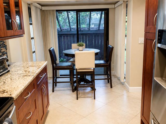 6850 NW 2nd Avenue 18, Boca Raton, FL 33487