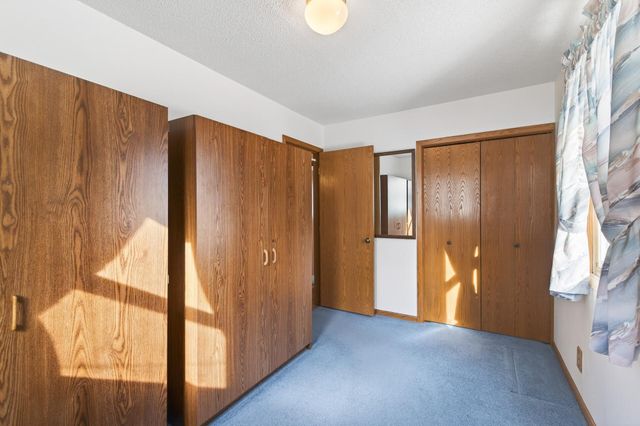 7023 52nd Avenue N, Crystal, MN 55428