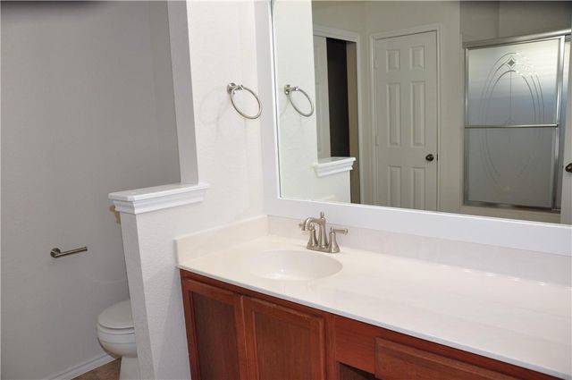127 Anderson ST, Hutto, TX 78634