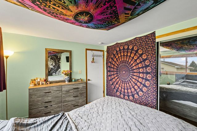 1N742 Forest Avenue, Glen Ellyn, IL 60137