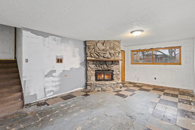 1N742 Forest Avenue, Glen Ellyn, IL 60137