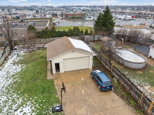 1N742 Forest Avenue, Glen Ellyn, IL 60137