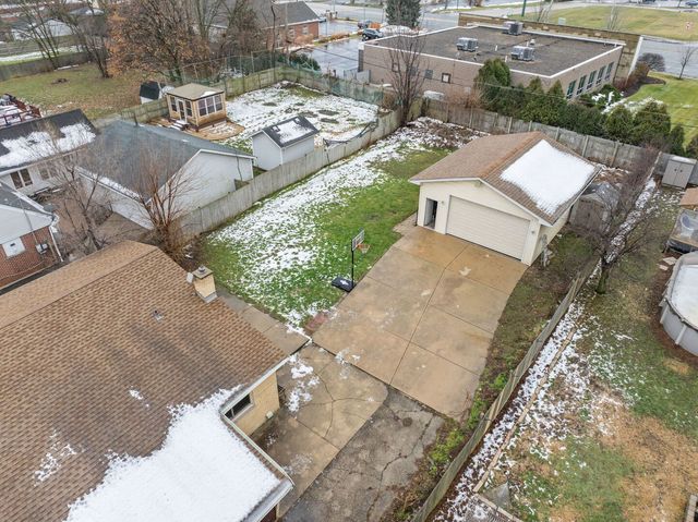 1N742 Forest Avenue, Glen Ellyn, IL 60137