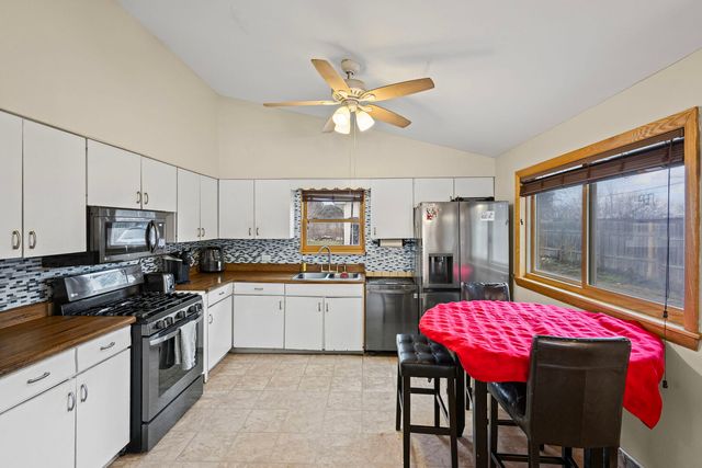 1N742 Forest Avenue, Glen Ellyn, IL 60137