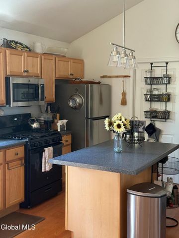 38 Diane Court, Cohoes, NY 12047