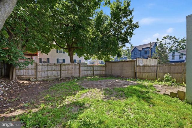729 E HAVERFORD RD, Ardmore, PA 19003