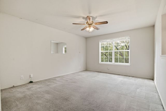1020 GATE CREEK LN, Schertz, TX 78154