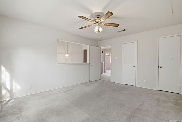 1020 GATE CREEK LN, Schertz, TX 78154