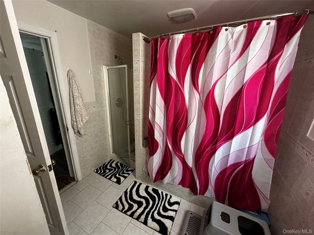 24116 148th Road, Rosedale, NY 11422