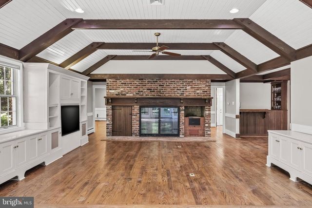 7 E CENTENNIAL DR, Medford, NJ 08055