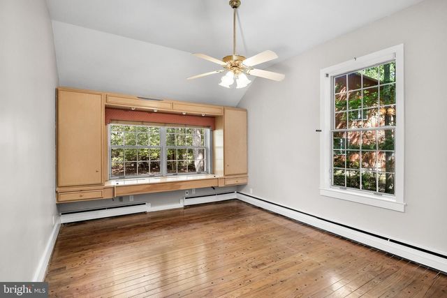 7 E CENTENNIAL DR, Medford, NJ 08055