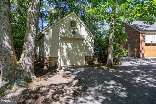 7 E CENTENNIAL DR, Medford, NJ 08055