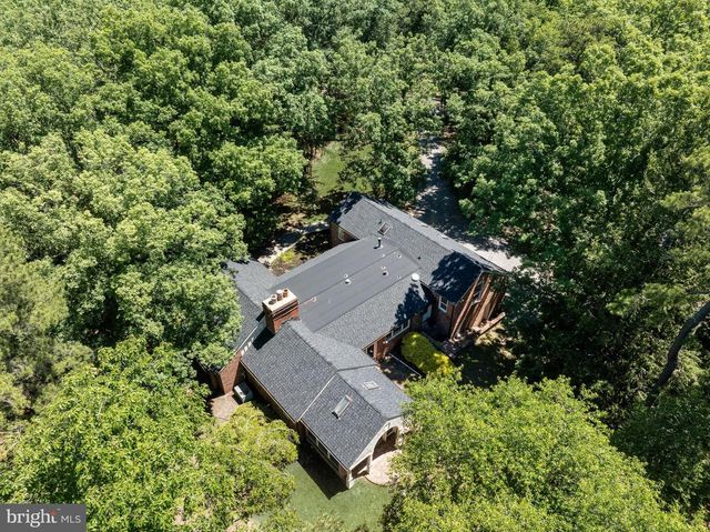 7 E CENTENNIAL DR, Medford, NJ 08055