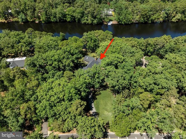 7 E CENTENNIAL DR, Medford, NJ 08055