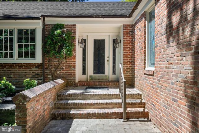 7 E CENTENNIAL DR, Medford, NJ 08055