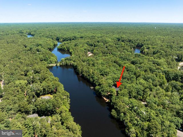 7 E CENTENNIAL DR, Medford, NJ 08055