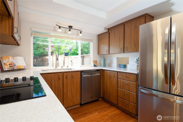 138 Point Fosdick Circle NW, Gig Harbor, WA 98335