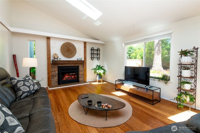 138 Point Fosdick Circle NW, Gig Harbor, WA 98335