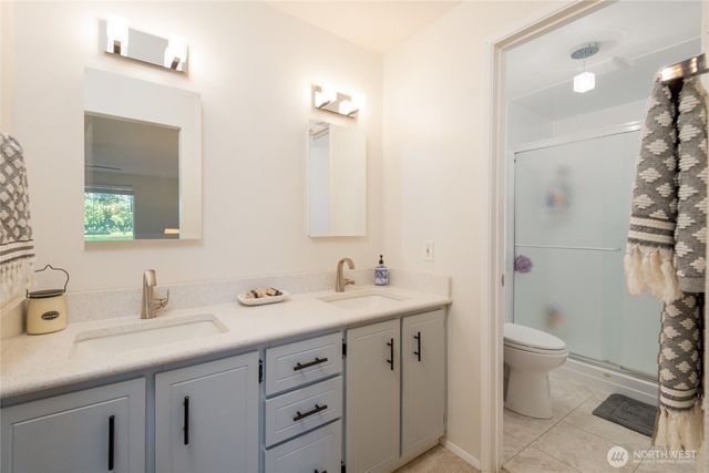 138 Point Fosdick Circle NW, Gig Harbor, WA 98335