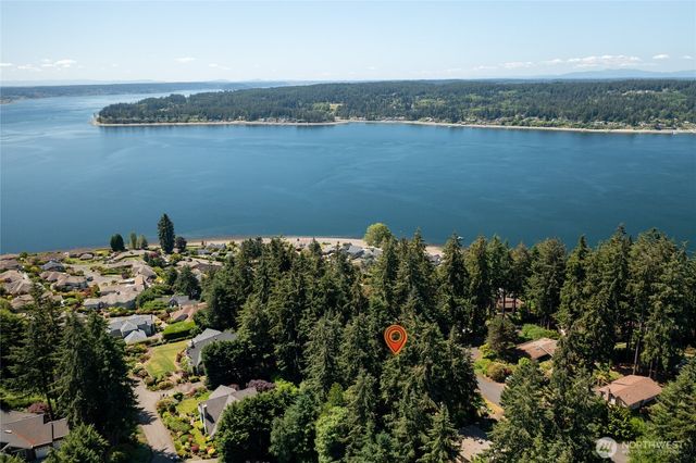 138 Point Fosdick Circle NW, Gig Harbor, WA 98335