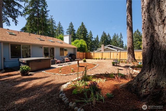 138 Point Fosdick Circle NW, Gig Harbor, WA 98335