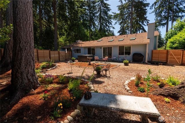 138 Point Fosdick Circle NW, Gig Harbor, WA 98335